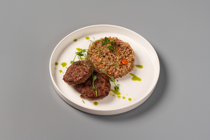 Фото Котлеты мясные с гречкой